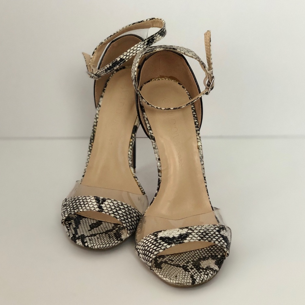 Wild Diva black with white heels
